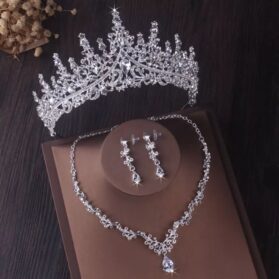 Set de tiara y collar con aretes lady silver