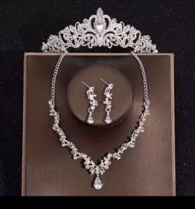 Set de tiara y collar con aretes harmonía Silver - Imagen 2