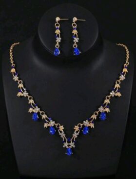 Set de tiara y collar con aretes sophia blue - Imagen 3