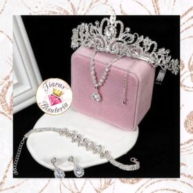 Set de tiara collar con aretes y pulsera harmonia silver