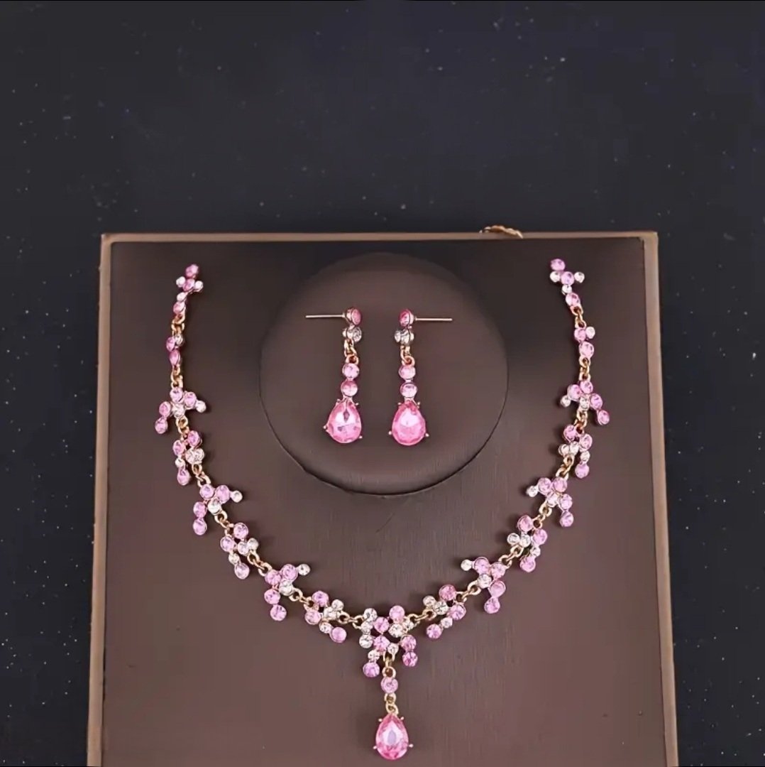 Set de tiara y collar con aretes lady pink 2 - Imagen 4