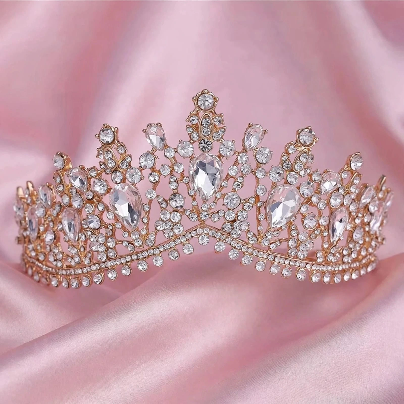 Tiara Cyrena Gold