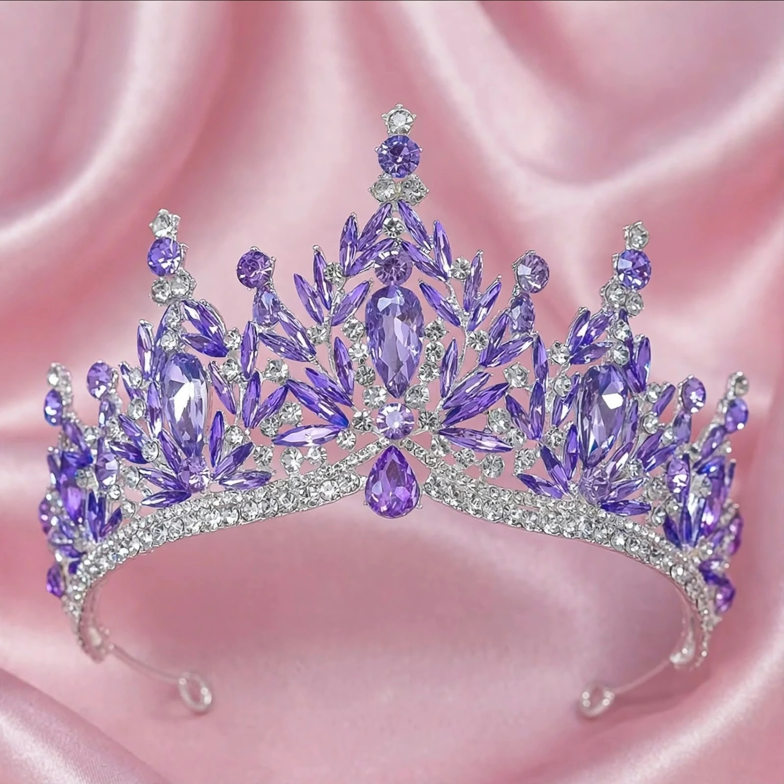 tiara luxuury lila