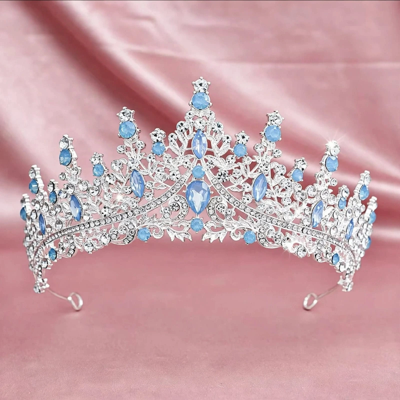 tiara lady baby blue