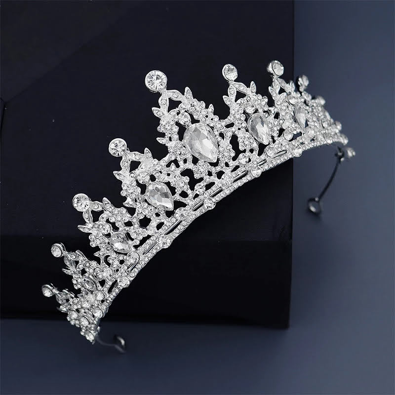 Set de tiara y collar con aretes Selene silver - Imagen 3
