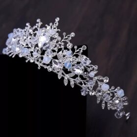Set de tiara y aretes Rosalia silver - Imagen 5