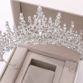 tiara lady Silver
