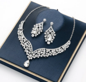 conjunto de collar y aretes marena