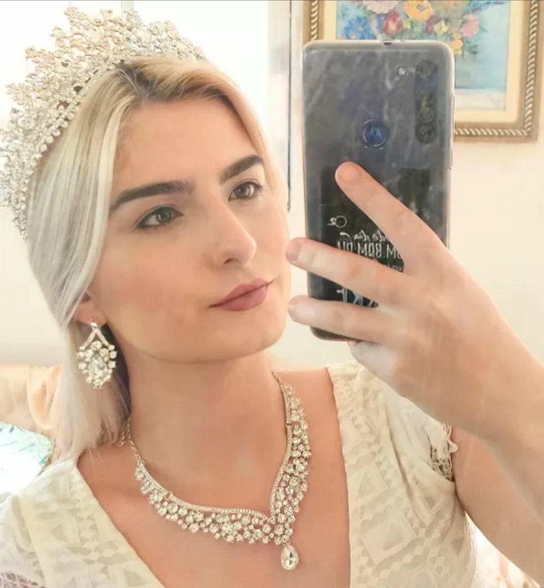 Set de tiara y collar con aretes ladyy silver - Imagen 3