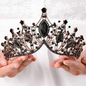 Tiara Sophia black