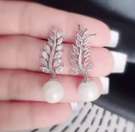 aretes brillos perla - Imagen 4
