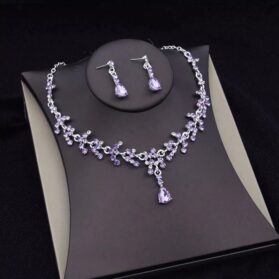 Set de tiara y collar con aretes resplandor lila silver - Imagen 2