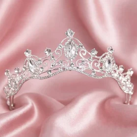 tiara Plateada love